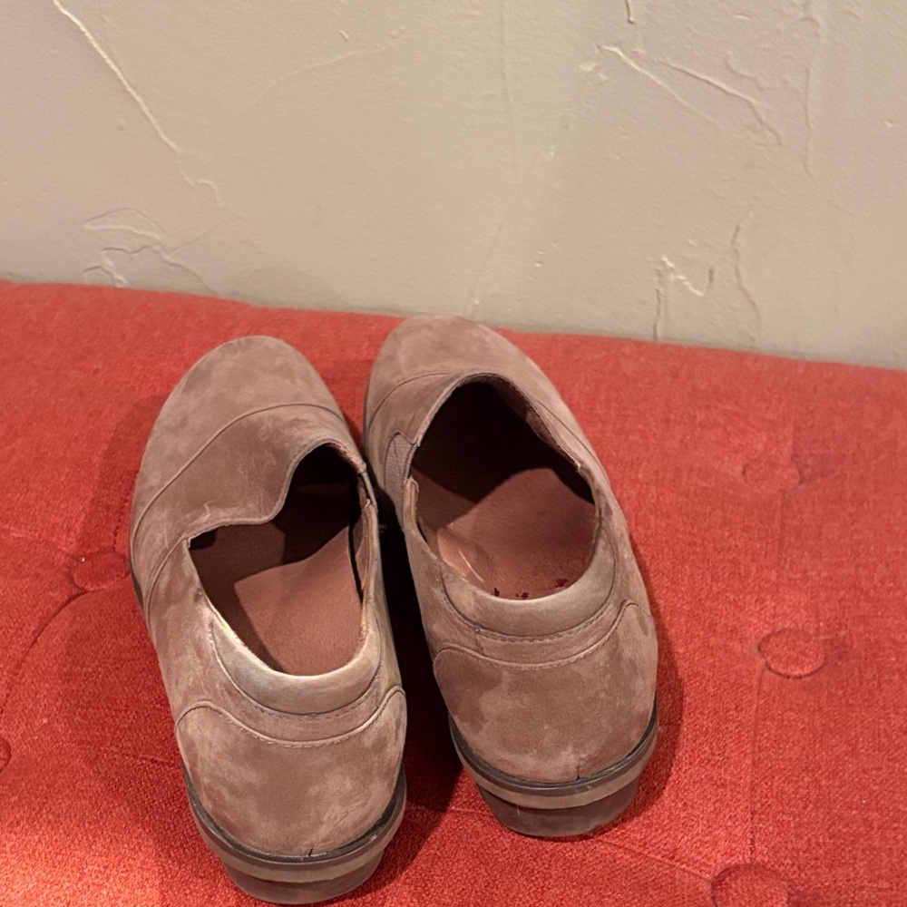 Dansko Women's Brown Suede Mules
